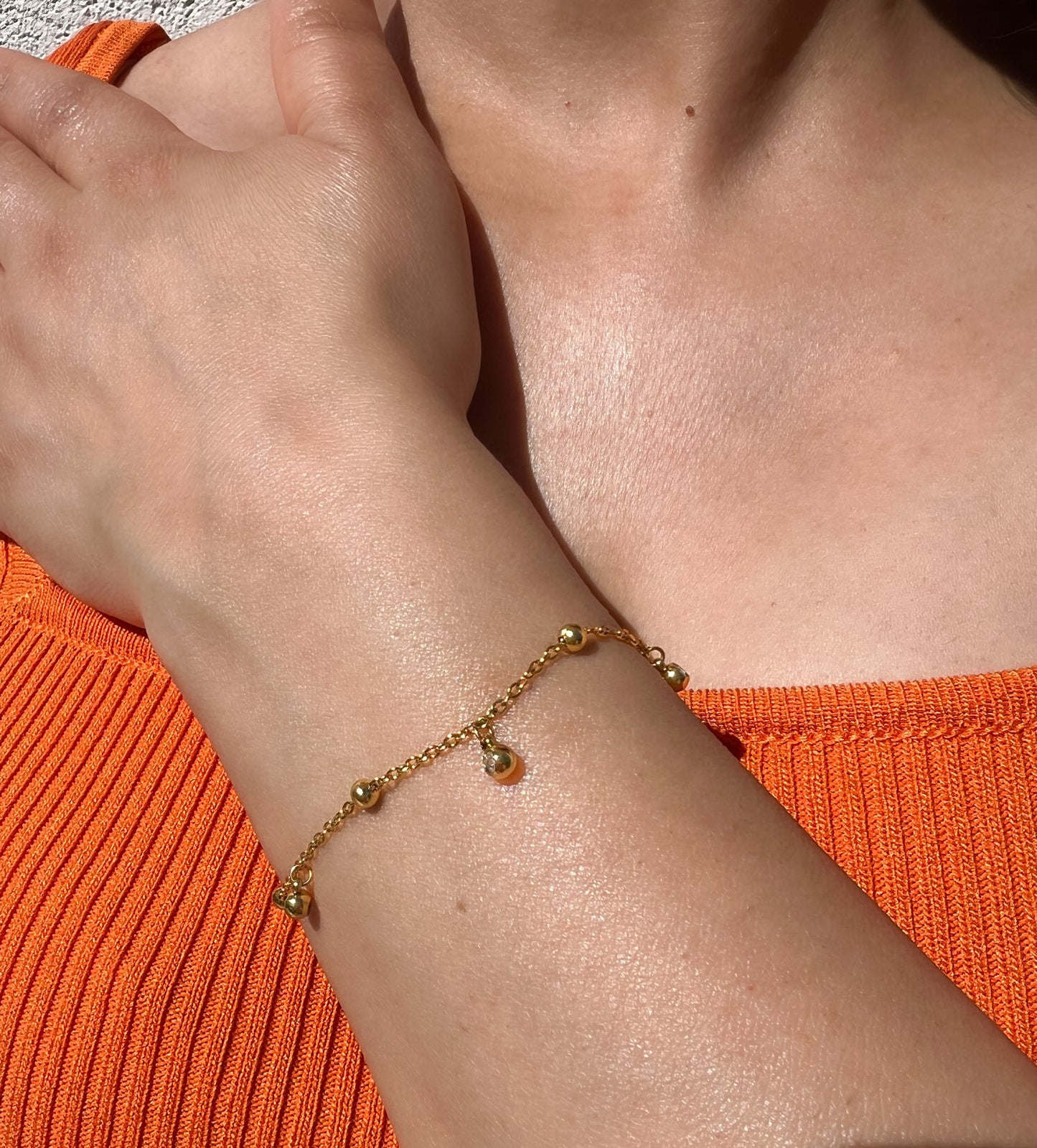 bracelet-acier-inoxydable-dore-perles-pendantes-bisoubijouxparis