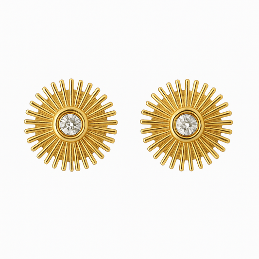 Boucles d'oreilles Solaris en acier inoxydable doré, design soleil rayonnant avec zircon central, bijou élégant et lumineux, hypoallergénique et résistant à l'eau.