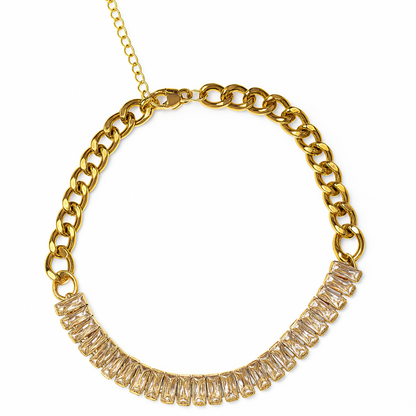 Bracelet doré en acier inoxydable à maillons larges, orné de cristaux rectangulaires étincelants, bijou élégant et raffiné pour femme.