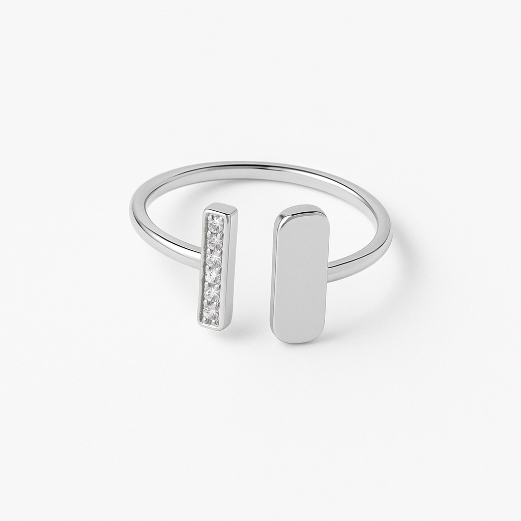 Bague argentée ajustable minimaliste avec strass en acier inoxydable

