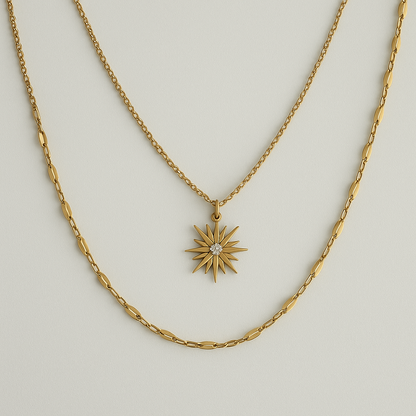 Collier Étoile Céleste en acier inoxydable doré avec double rangée et pendentif étoile serti de zircon, bijou élégant et raffiné, hypoallergénique et résistant à l'eau.